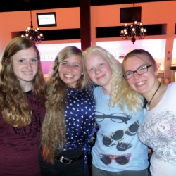Bowling (18) - Toneelvereniging Plankenkoorts 
